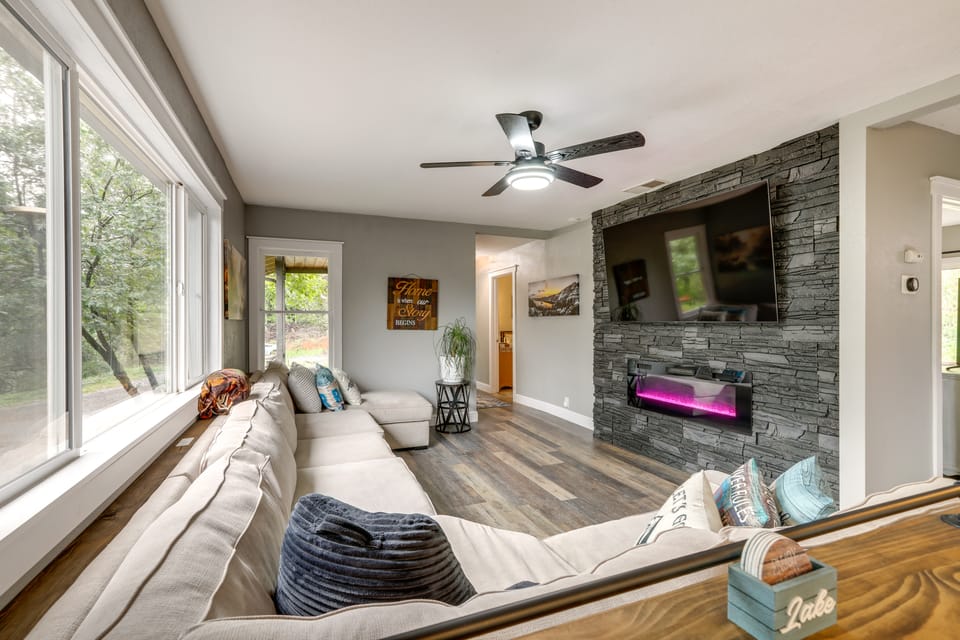 Placerville Paradise: Game Room + Hot Tub! House in Placerville