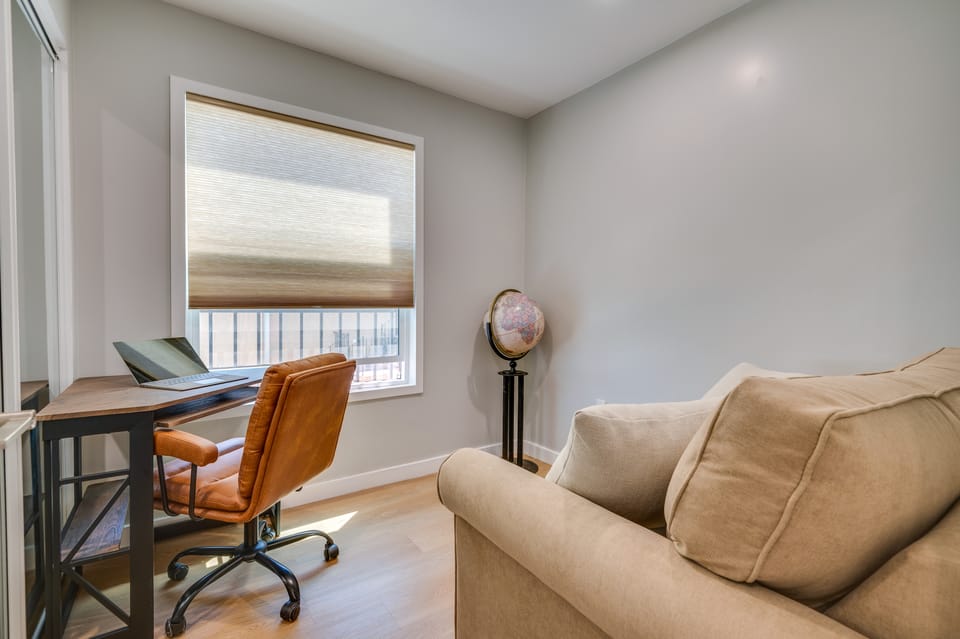 6 Mi to SoFi Stadium! Sleek LA Apartment w/ Yard Apartment in Los Angeles