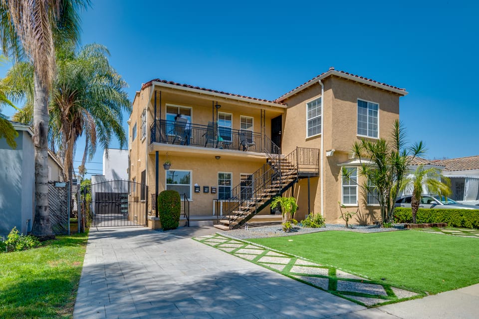 6 Mi to SoFi Stadium! Sleek LA Apartment w/ Yard Apartment in Los Angeles