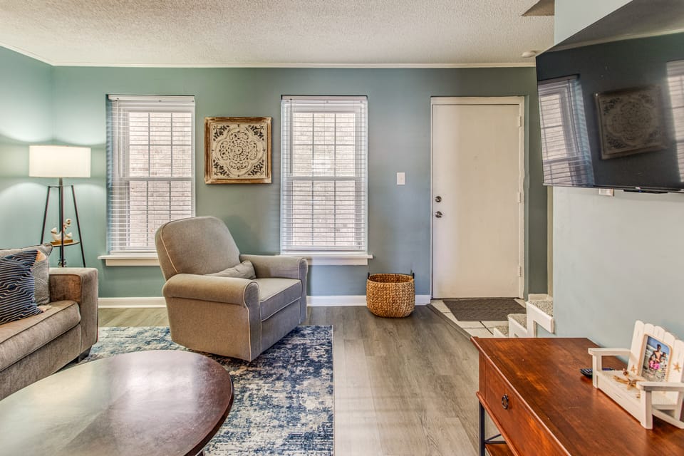 Walk to Ocean! Family Haven in North Myrtle Beach Apartment in Atlantic Beach