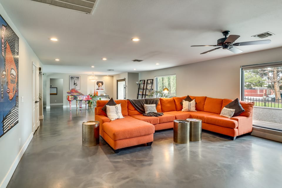 Vegas Getaway w/ Extra-Deep Pool, 5 Mi to Strip! House in Spring Valley