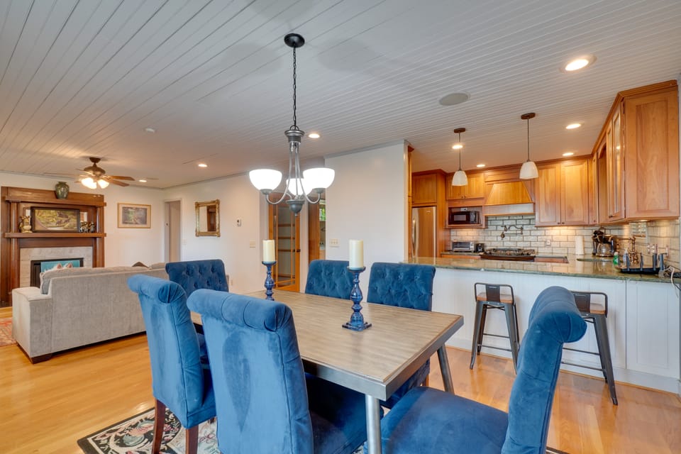 Panoramic Lake Views! Dale Hollow Lake Cabin Cottage in Tennessee