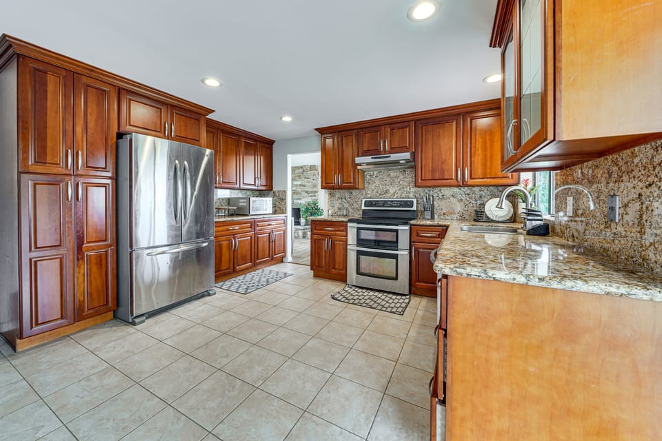 Lake View! South End Seattle Home Near Lumen Field Apartment in Bryn Mawr-Skyway