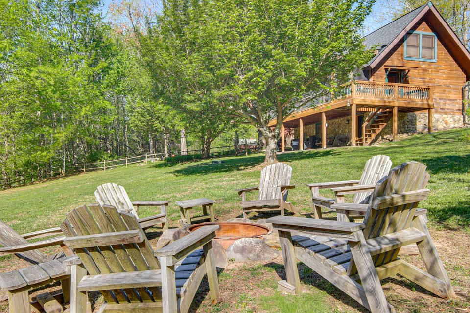 Hike, Bike, Tubing, Whitewater Rafting! Saluda Gem House in Tennessee