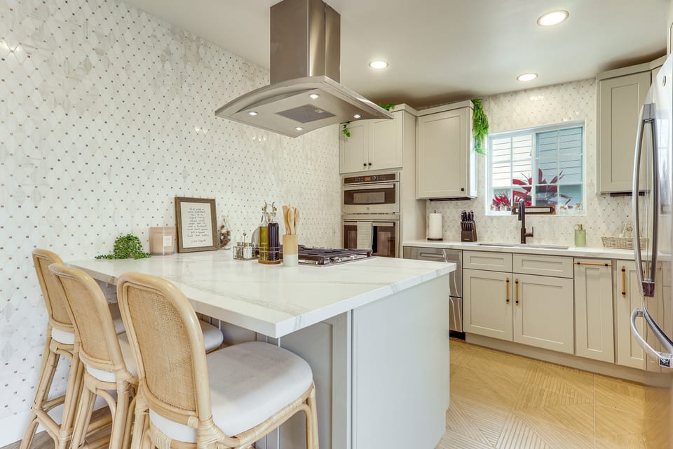 Shop, Dine, Walk to Ocean! San Clemente Retreat House in San Clemente