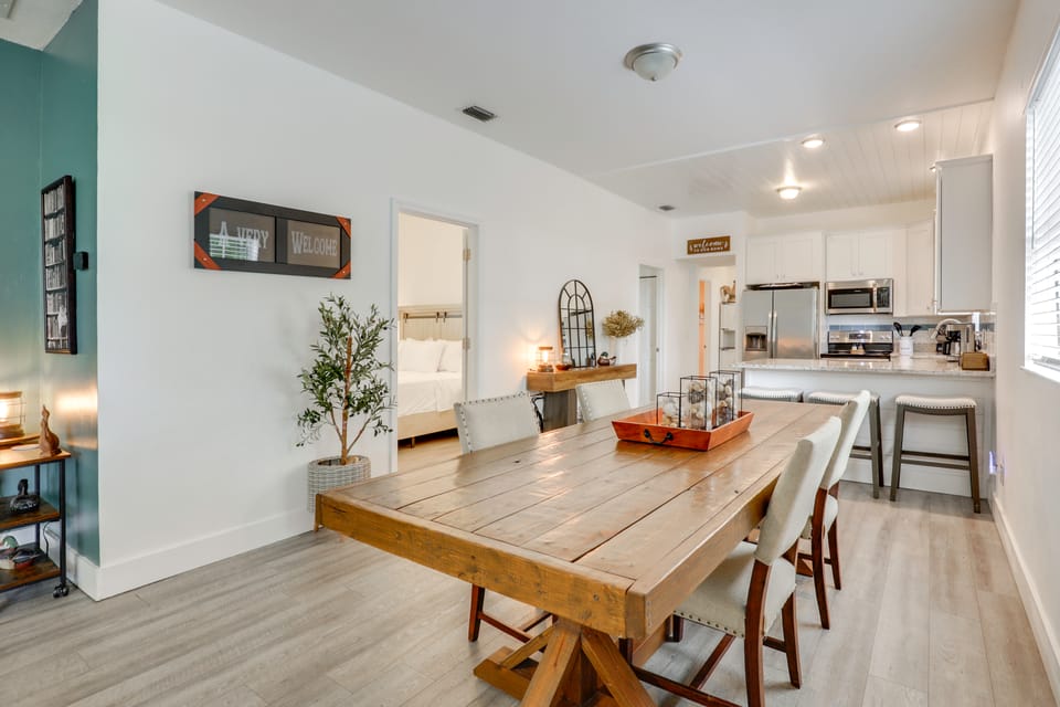 2 Mi to Historic Dtwn St Augustine! Family Retreat House in Saint Augustine