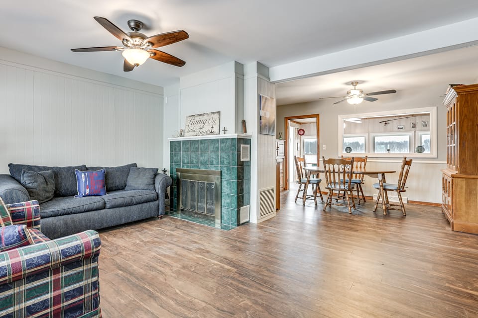 Lakefront Home w/ Views, 7 Mi to Dtwn Paw Paw House in Michigan