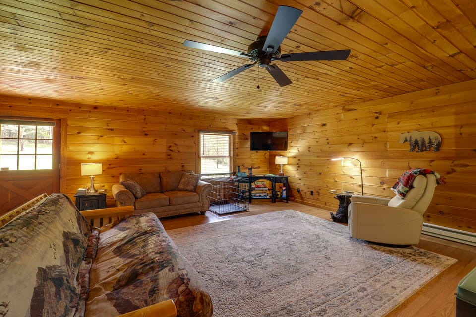 7 Mi to Doe Mtn ATV Trails: Secluded Butler Cabin House in Tennessee