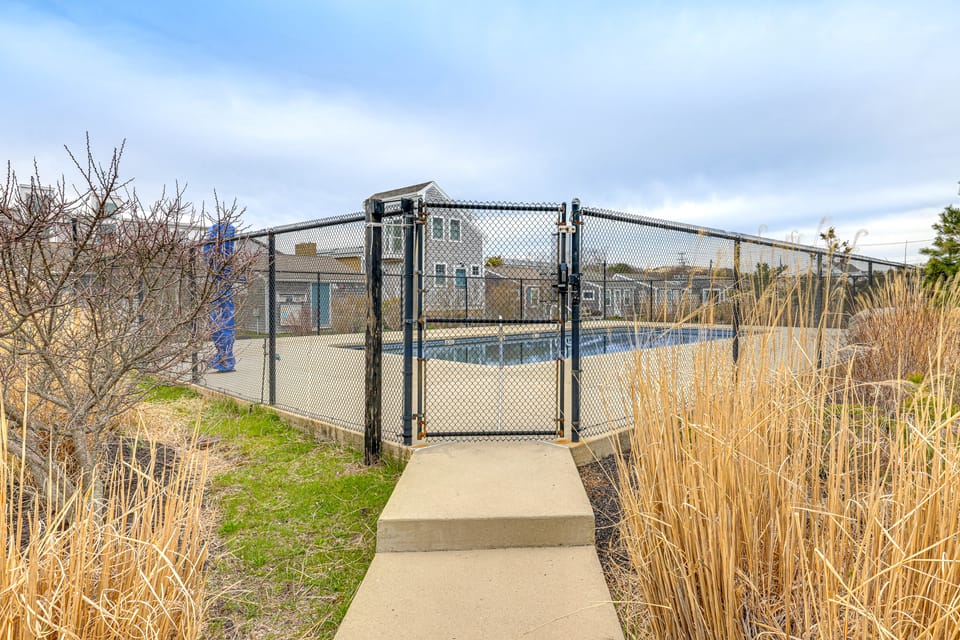 Beach & Pool 318 sqf cozy condo East End P-Town Apartment in Provincetown