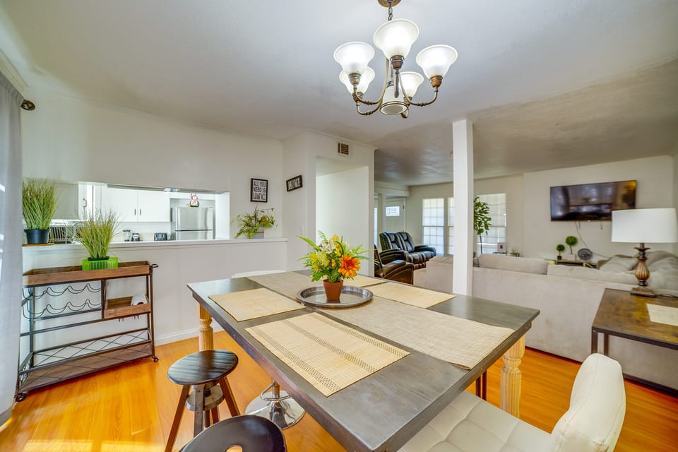 Family Gem w/ Pet-Friendly Yard! 8 Mi to Riverside House in Moreno Valley
