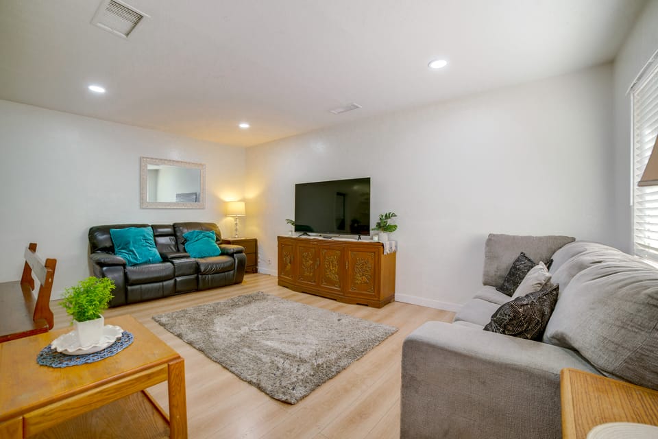 Family-Friendly Home 7 Mi to Dtwn San Bernardino! House in Colton