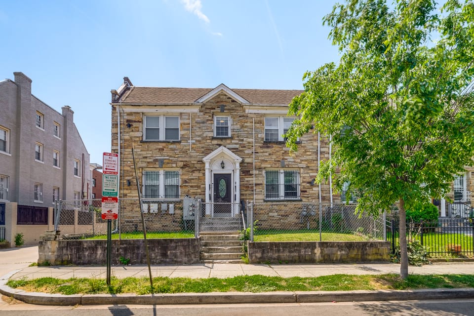 Renovated NE Washington Home Base w/ Shared Yard! Apartment in District of Columbia