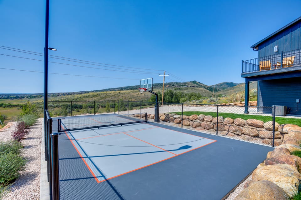 Luxury Bear Lake Getaway w/ Sports Court & Hot Tub House in Garden City