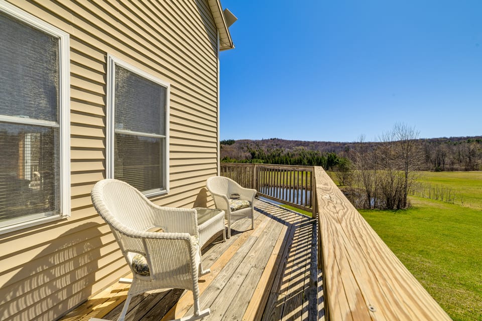 Family Friendly! Secluded Worcester Haven w/ Deck House in Capital District, NY, USA