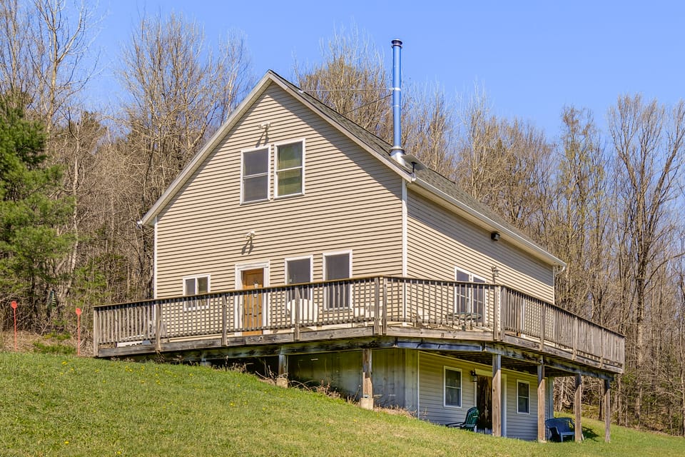 Family Friendly! Secluded Worcester Haven w/ Deck House in Capital District, NY, USA