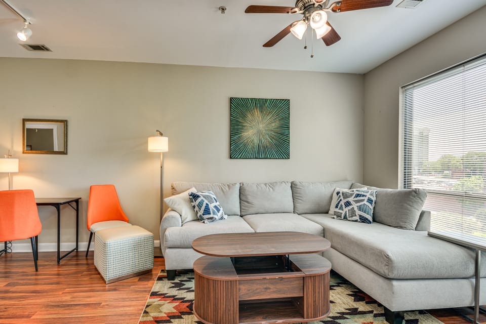 Walkable Condo in Dtwn Greensboro! Extended Stay Apartment in Greensboro