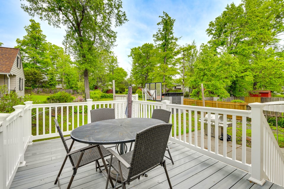 Fenced Yard! Family Home, 14 Mi to DC Sites House in Prince Georges County