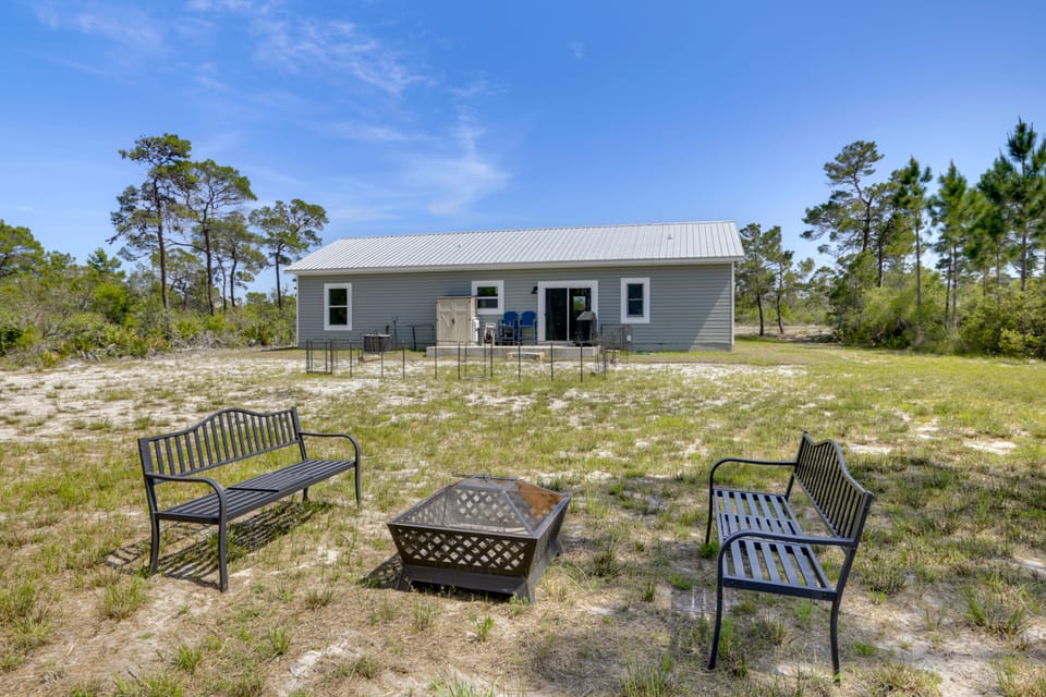 Boater-Friendly Eastpoint Getaway Near SGI Beaches House in Saint George Island