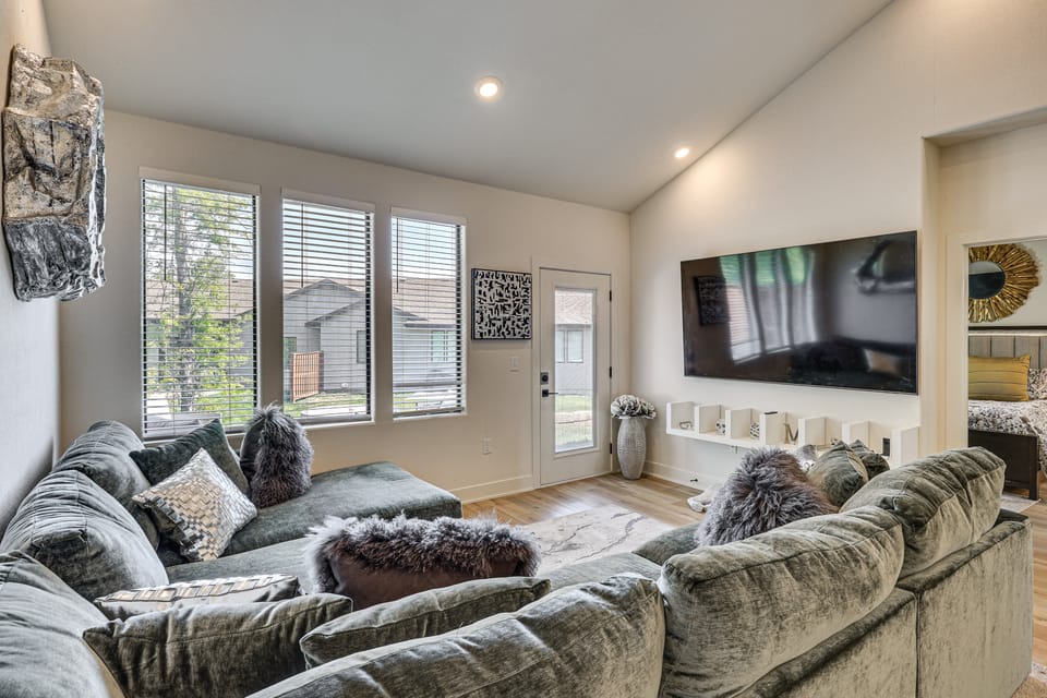 Soccer Fans Welcome! Luxe Raymore Escape w/ Patio Apartment in Missouri
