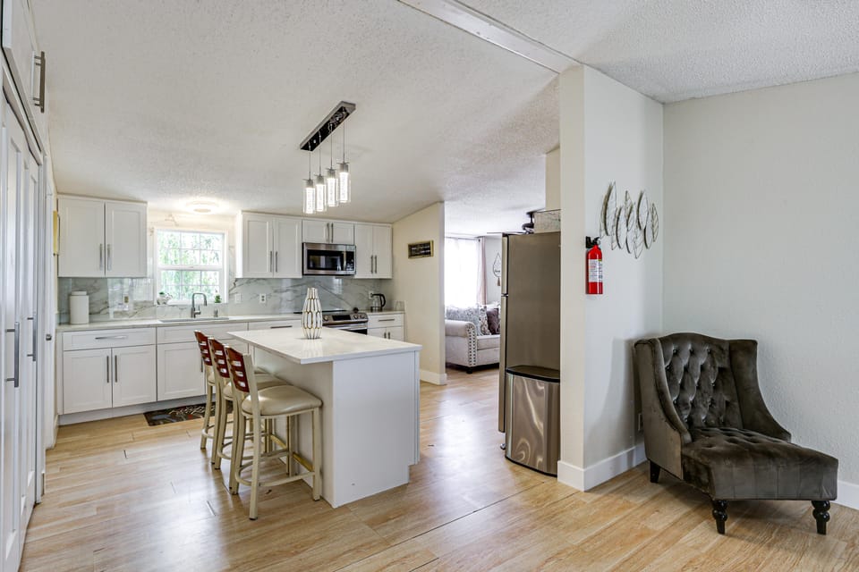 Family Friendly! Rural El Paso Home: Patio & Grill House in Texas