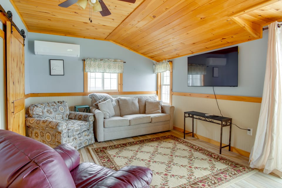 'Eagles Rest' Peaceful Cottage on Lake Champlain House in Lake Champlain