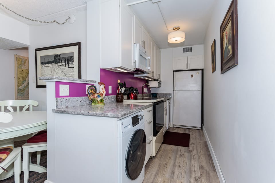 200 Feet to the Beach! Cute Ocean City Condo Apartment in Ocean City