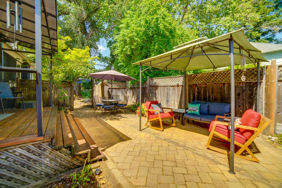 Charming Sonoma Wine Country Home Base w/ Extras House in Cloverdale