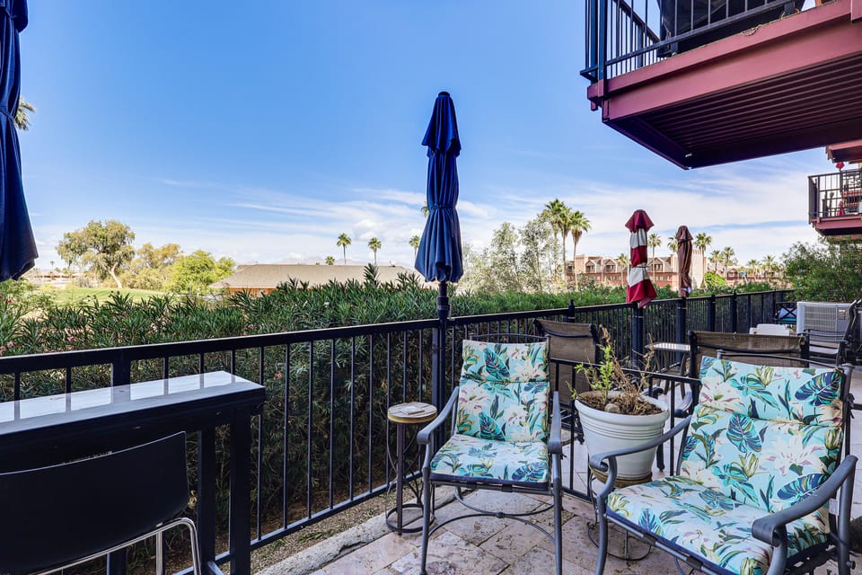 Golf, Boat, Swim! Walkable Lake Havasu Getaway Apartment in Lake Havasu City