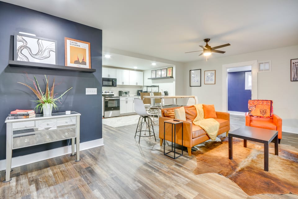 Great for Groups! Greensboro Getaway, 1 Mi to Dtwn House in Greensboro