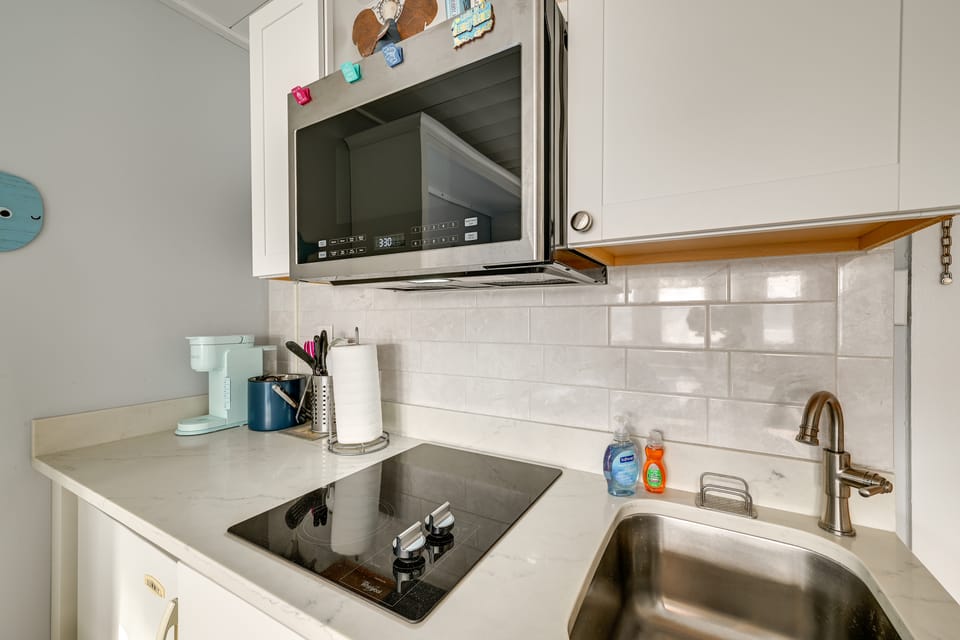 Prime Walkable Location! 2-Unit Ocean City Getaway Apartment in Ocean City