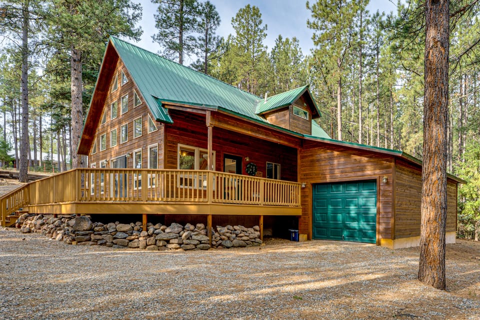 1 Mi to Angel Fire Resort: Mtn Cabin w/ Fire Pit! House in Angel Fire