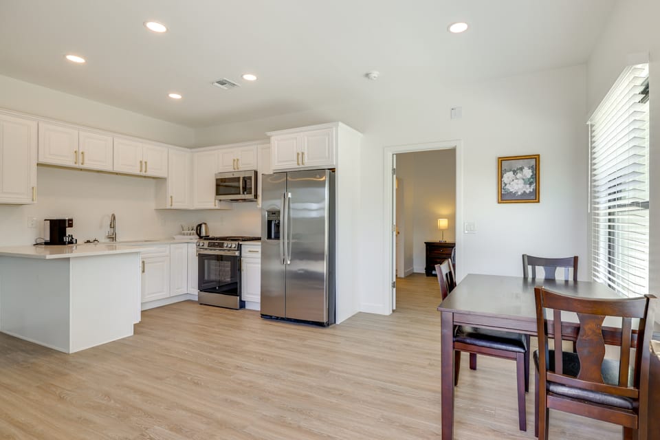 Easy Dtwn Access! Prime PHX Stay For Couples House in Phoenix