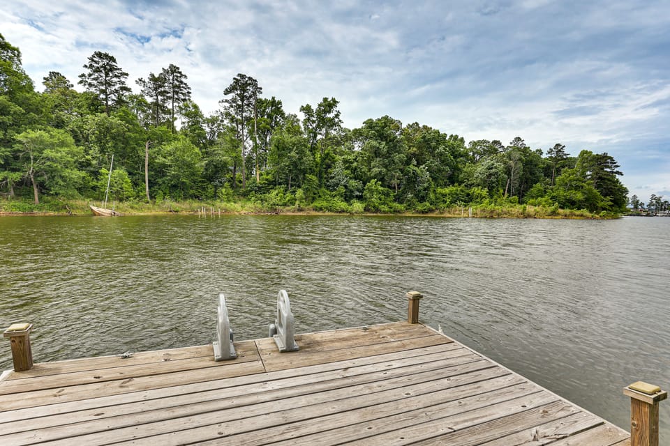 Private Dock + Decks: Lake O' the Pines Escape House in Lake O the Pines