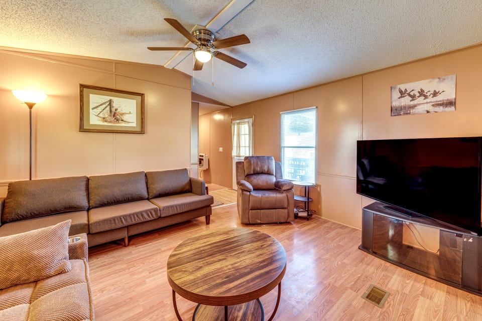 3 Mi to Swan Lake! Hunting & Fishing Retreat House in Missouri