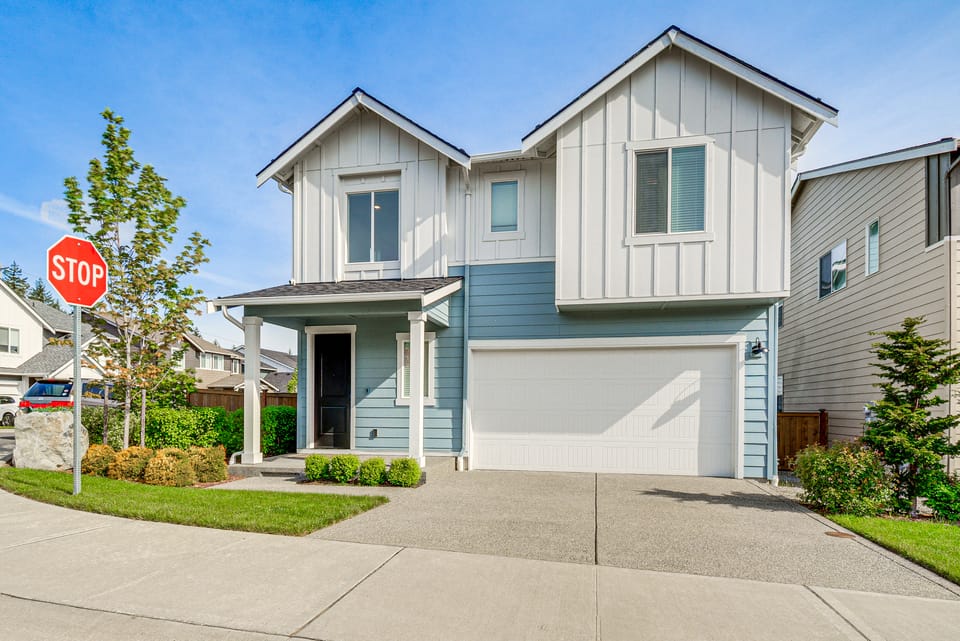Fenced Yard & Grill! Family Haven in Port Orchard House in Port Orchard