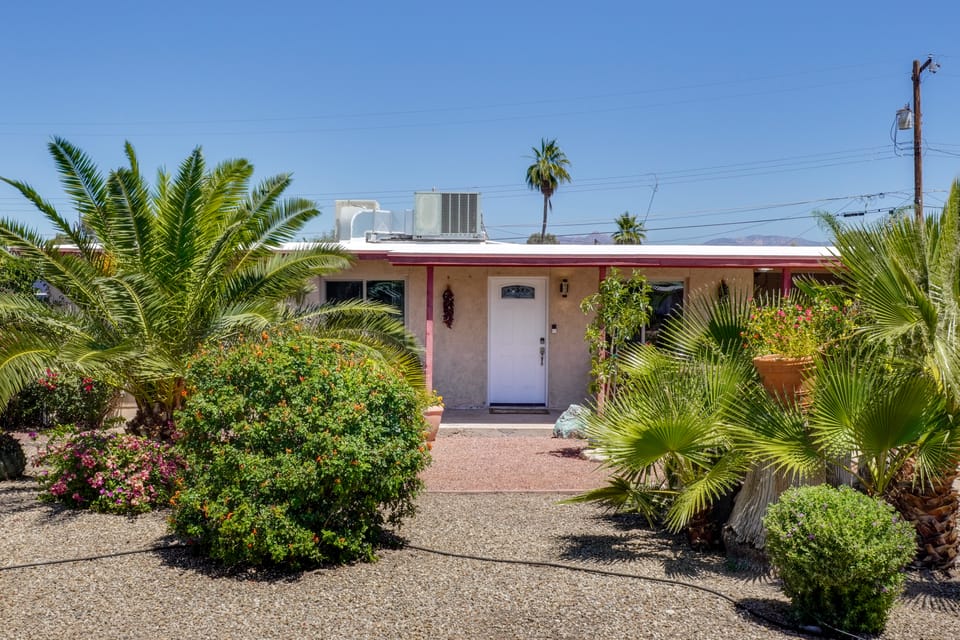 Outdoor Sanctuary + Gym! Retreat 4 Mi to Reid Park House in Tucson