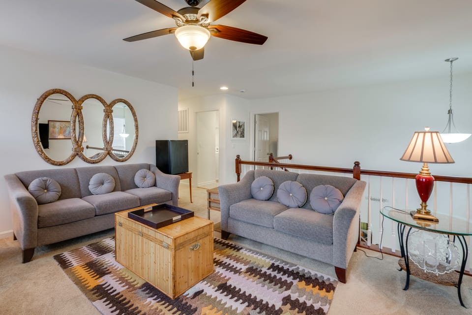 Easy Hwy Access to DC! Family Home w/ Deck & Yard House in Maryland