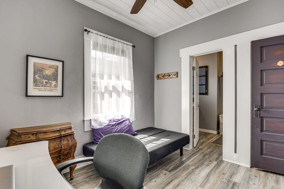 3 Mi to Manitou Springs! Cozy Home w/ Office House in Old Colorado City