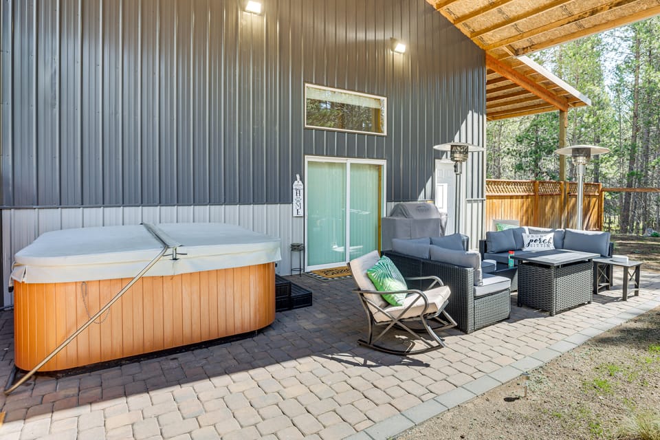 Barndo on 5 Acres Near Sunriver/Deschutes River House in Three Rivers
