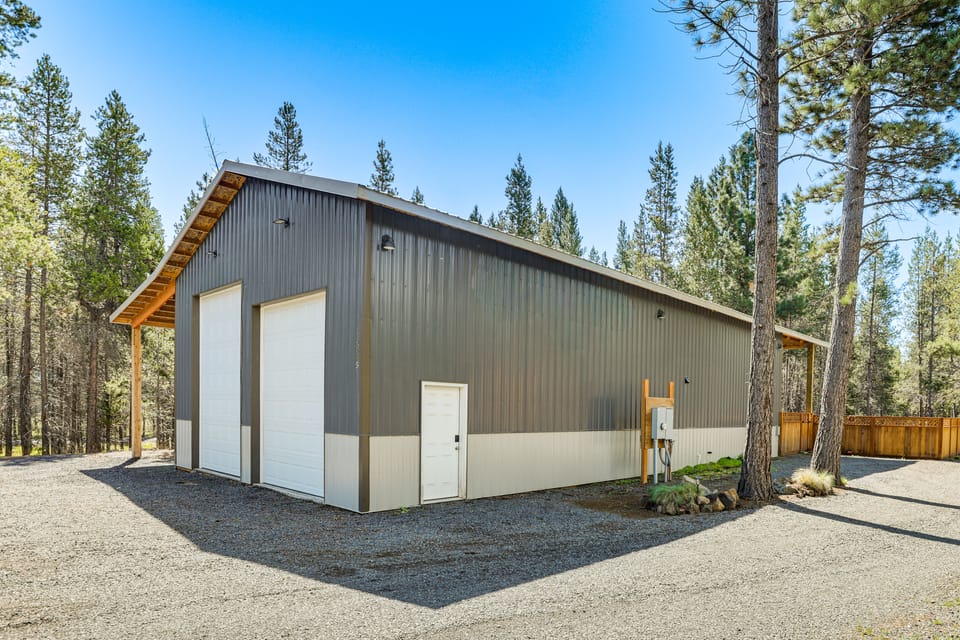 Barndo on 5 Acres Near Sunriver/Deschutes River House in Three Rivers