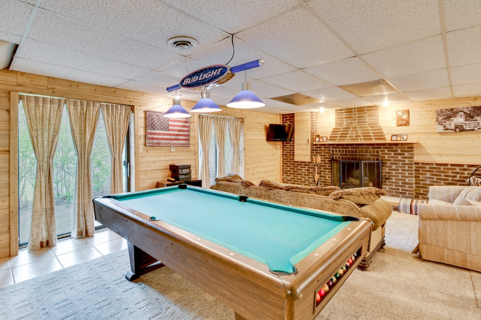 Classic Up North Cabin: Boat, Fish, ATV & Explore House in Michigan