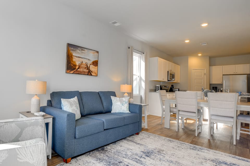 Golf & Reunion Retreat! 6 Mi to Ocean Isle Beach Apartment in North Carolina