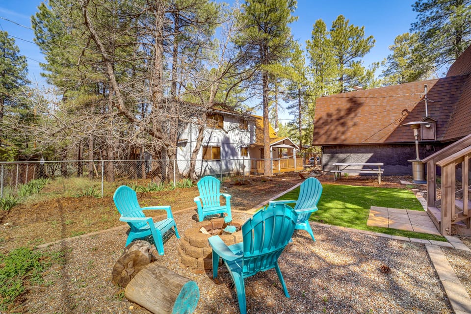Spacious Yard & Deck! Great Space in Munds Park House in Munds Park
