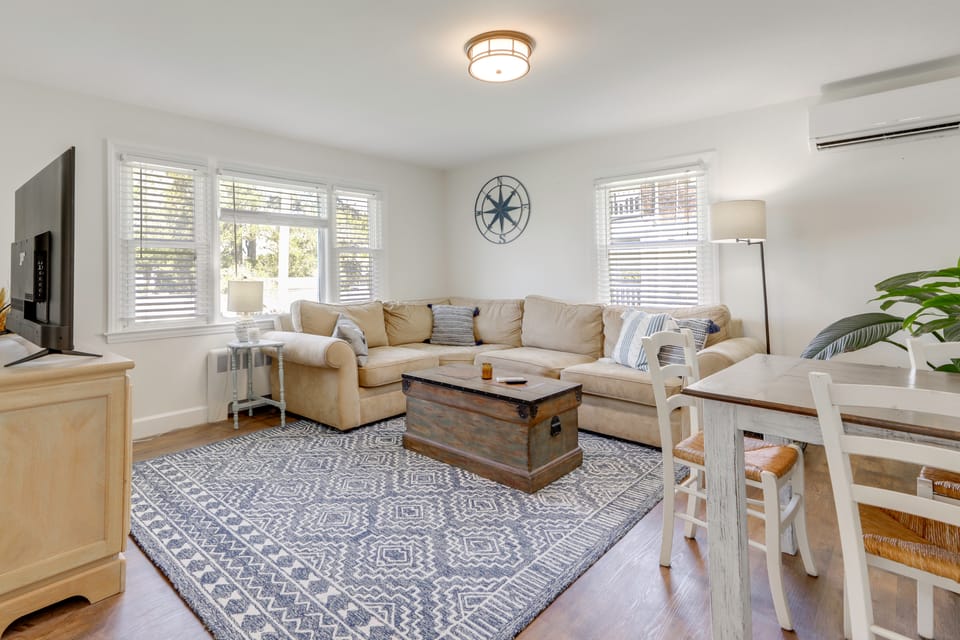 < 1 Mi to Dtwn Westerly! Walkable Coastal Escape House in Westerly
