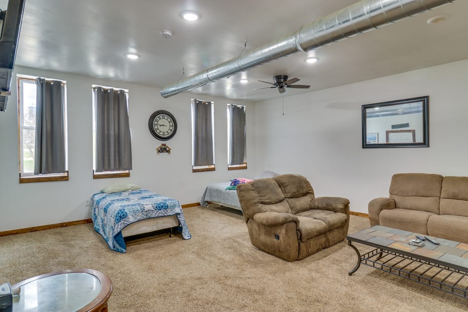 Walkable Main St Studio Near Lake Cochrane Apartment in South Dakota