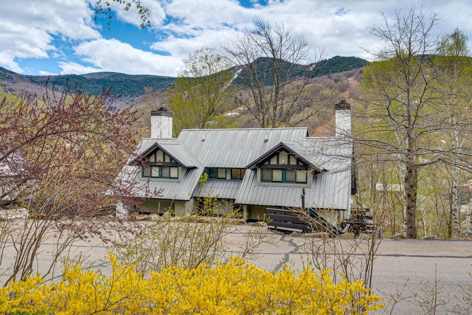 Hike, Explore & Unwind: All-Season Lincoln Retreat Apartment in Lincoln