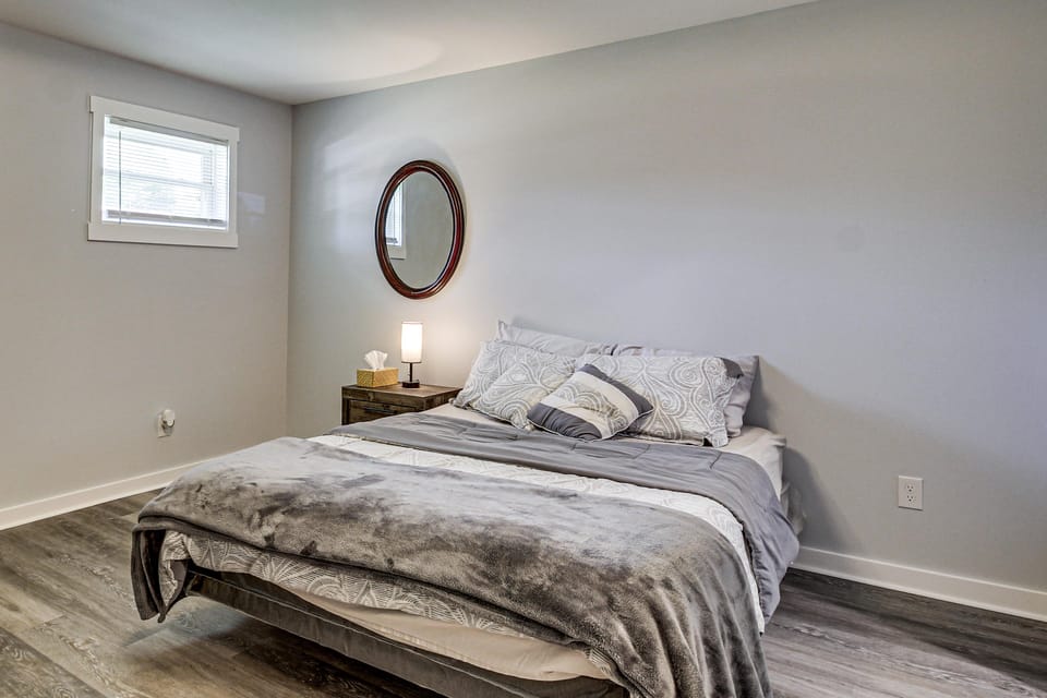 3 Mi to Dtwn: Pet-Friendly Studio in Huntsville Apartment in Huntsville