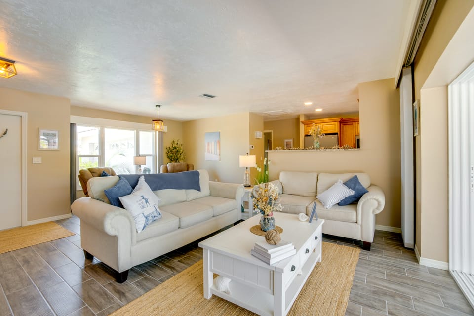Heated Pool! Extended Stay 4 Mi to Manasota Beach House in Englewood