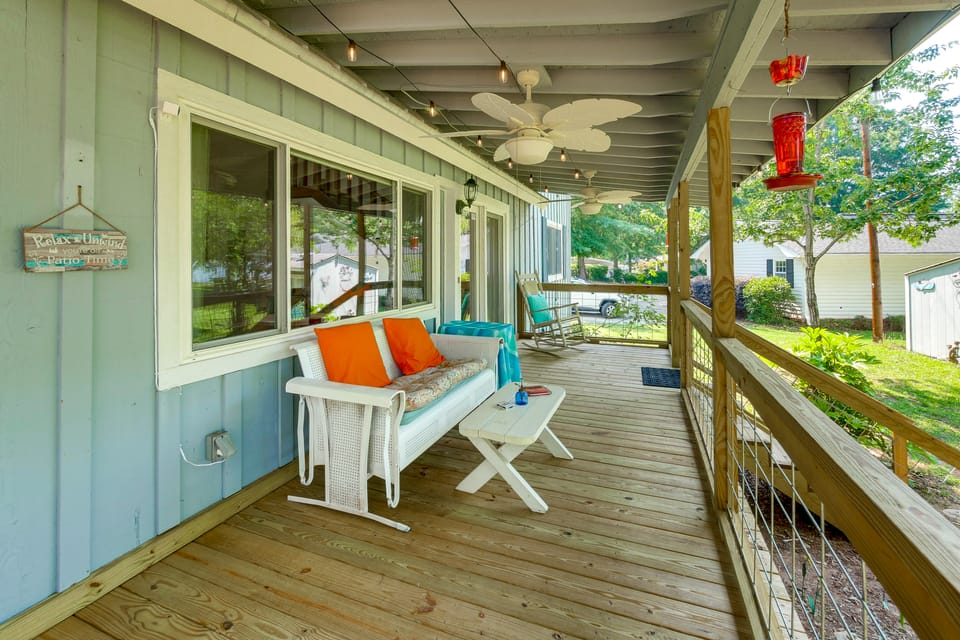 Boat, Fish, Unwind! Lake Sinclair Stay Near US-441 House in Lake Sinclair
