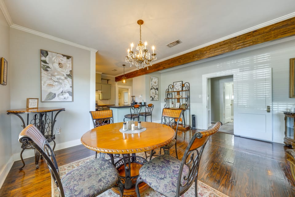 Quiet Home Near I-49, Downtown & 2 Hospitals House in Alexandria